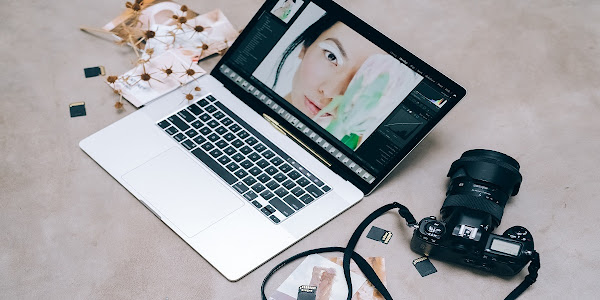 How to Start a Career as a Wedding Photographer